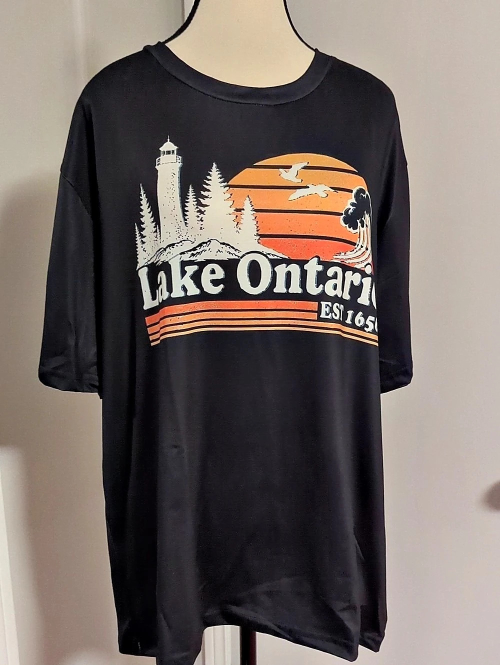 Lake Ontario graphic tee Graphic Short Sleeve Tee in Black Size XL